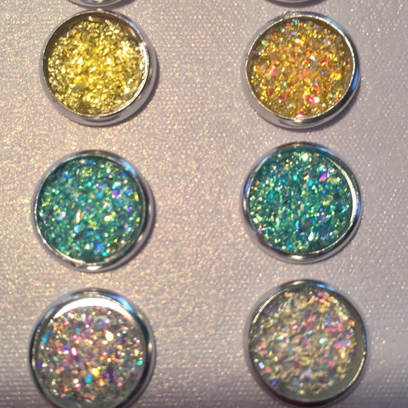 6 pr. Drusy Quartz (acrylic) earrings - Picture 4 of 4